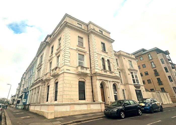 1 Bedroom Flat To Rent In Leigham Street, The Hoe, Plymouth, PL1