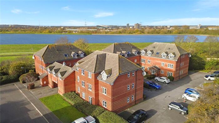 2 Bedroom Flat For Sale In Riverhead Close, Walthamstow, London, E17