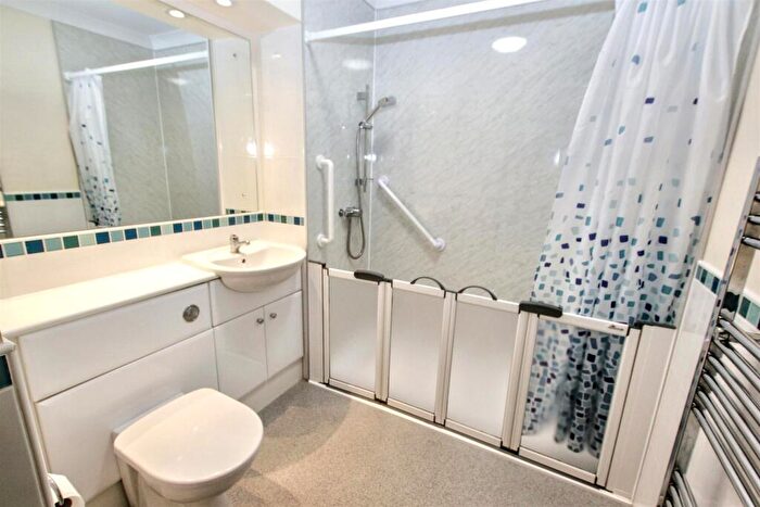 1 Bedroom Flat For Sale In Mousebank Road, Lanark, ML11