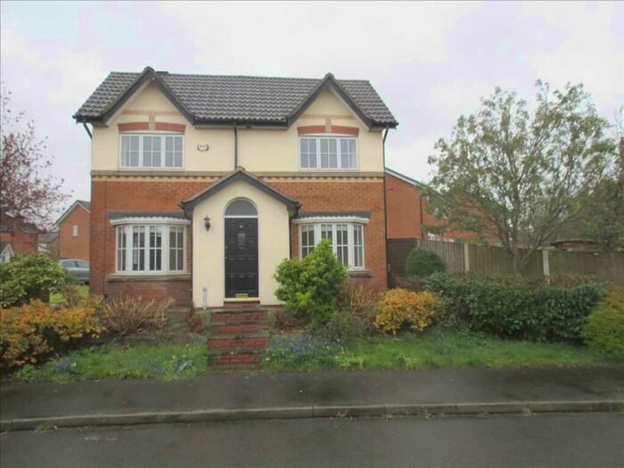 3 Bedroom Semi-Detached House To Rent In Holmebrook Drive, Bolton, BL6