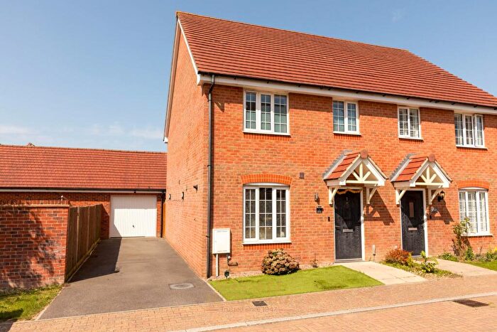 3 Bedroom Semi-Detached House For Sale In Jade Way, Crawley, RH10