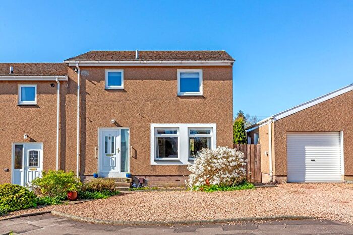3 Bedroom Semi-Detached House For Sale In Eden Park, Cupar, KY15