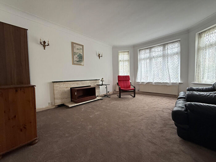 3 Bedroom Detached House To Rent In Ledway Drive, London, HA9