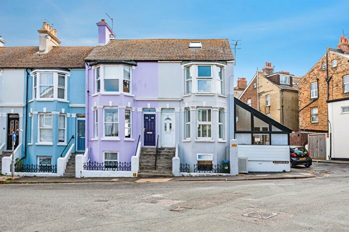 4 Bedroom Terraced House For Sale In Blatchington Road, Seaford, BN25