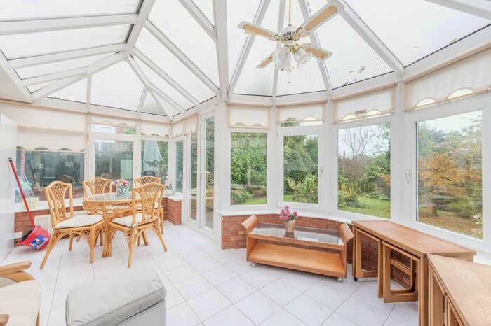 2 Bedroom Bungalow To Rent In Embry Way, Stanmore, HA7