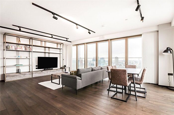 3 Bedroom Flat For Sale In Hewett Street, London, EC2A