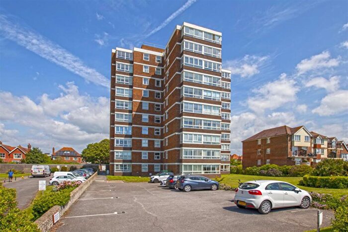 2 Bedroom Flat For Sale In West Parade, Worthing, BN11