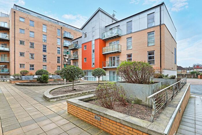 1 Bedroom Apartment For Sale In Lady Ann Court, Queen Mary Avenue, Queen Mary's Gate, South Woodford, E18