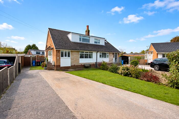 3 Bedroom Bungalow For Sale In Woodland Close, Hambleton, FY6