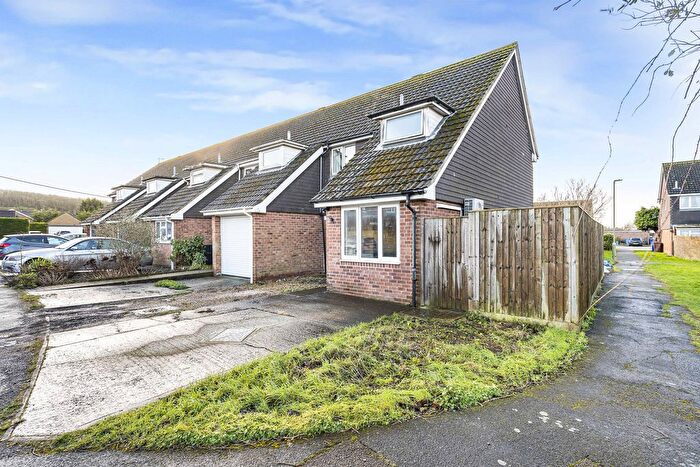 3 Bedroom End Of Terrace House For Sale In Teale Close, Bicester, OX25