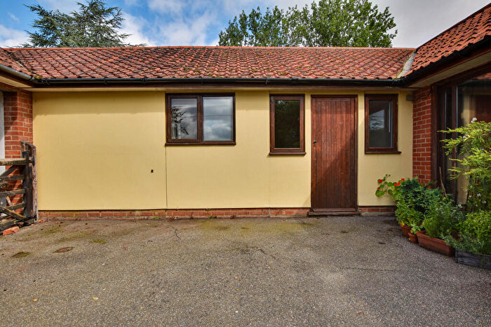 Studio To Rent In Brook Street, Little Dunmow, CM6