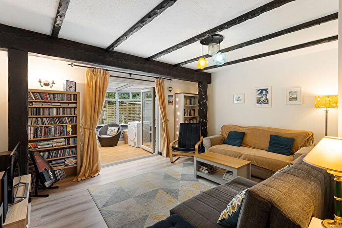 3 Bedroom Terraced House For Sale In Barleyfields Court, Wetherby, LS22