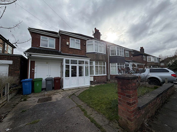 4 Bedroom Semi Detached House To Rent In Withington Road, Manchester, M21
