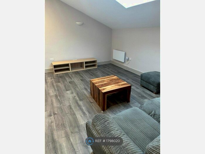 2 Bedroom Flat To Rent In Cube House, Stoke Mandeville, Aylesbury, HP22