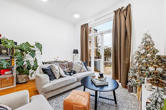 1 Bedroom Flat To Rent In Madeley Road, London, W5