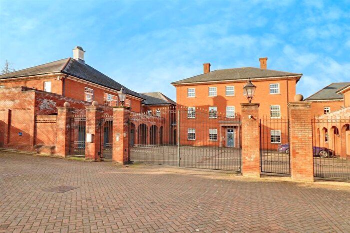 3 Bedroom Flat For Sale In Brackenwood Mews, Weston, Crewe, CW2