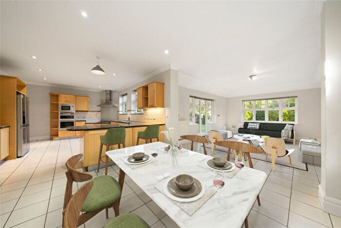 5 Bedroom Detached House To Rent In Hill Close, Cobham, Surrey, KT11