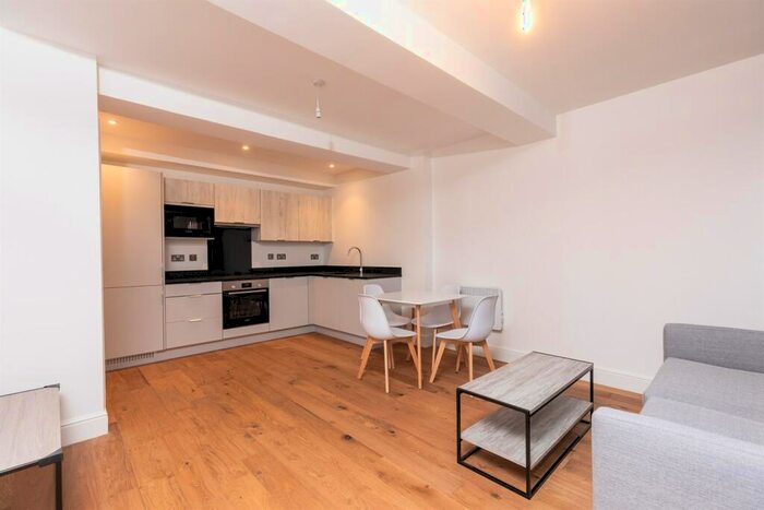 2 Bedroom Apartment To Rent In Mason Street, M4