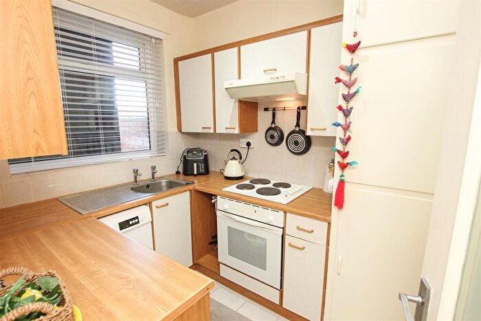 1 Bedroom Apartment For Sale In Bennetthorpe, Doncaster, DN2