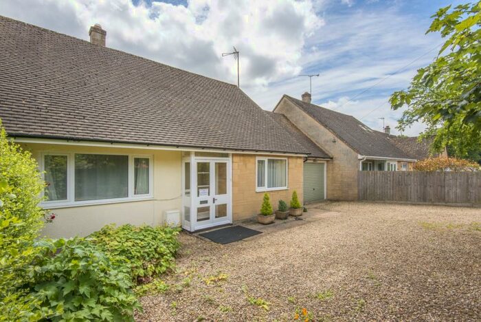 2 Bedroom Detached Bungalow To Rent In Wilcote Lane, Ramsden, OX7