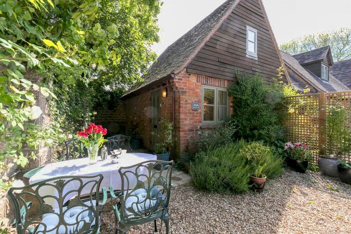 2 Bedroom Cottage To Rent In Church Lane, Marston, Oxford, OX3