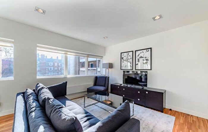 2 Bedroom Flat To Rent In Fulham Road, London, SW3