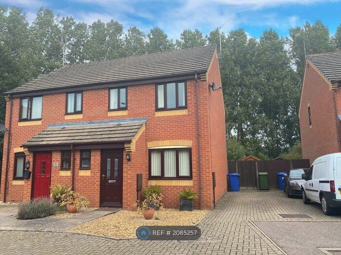 3 Bedroom Semi-Detached House To Rent In Northgate, Towcester, NN12