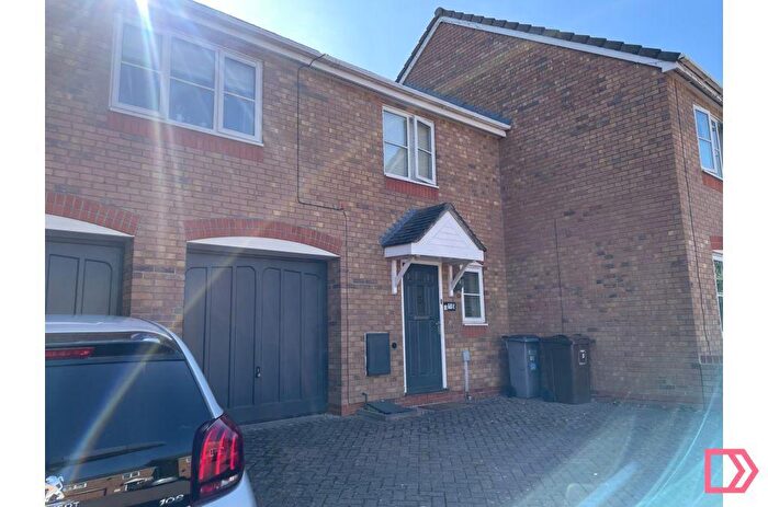 2 Bedroom Property To Rent In Marshfield, Dickens Heath, Solihull, West Midlands, B90