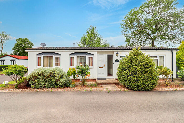 2 Bedroom Mobile Home For Sale In A Shepherds Grove Park, Stanton, Suffolk, IP31