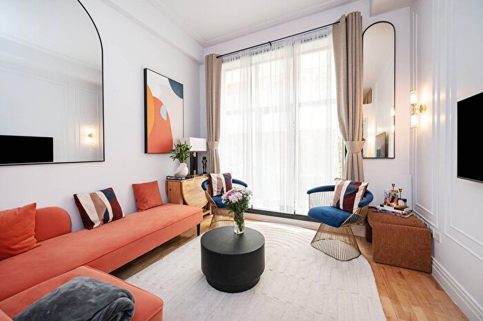 1 Bedroom Flat To Rent In Prescot Street, City, London, E1