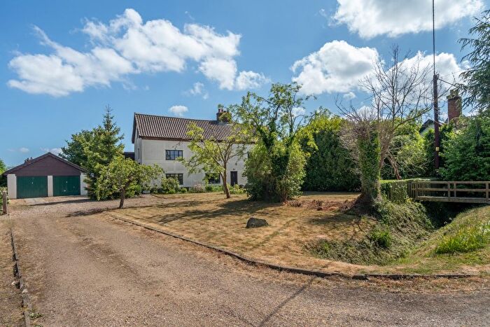 4 Bedroom Farmhouse For Sale In Hardwick, Norwich, NR15