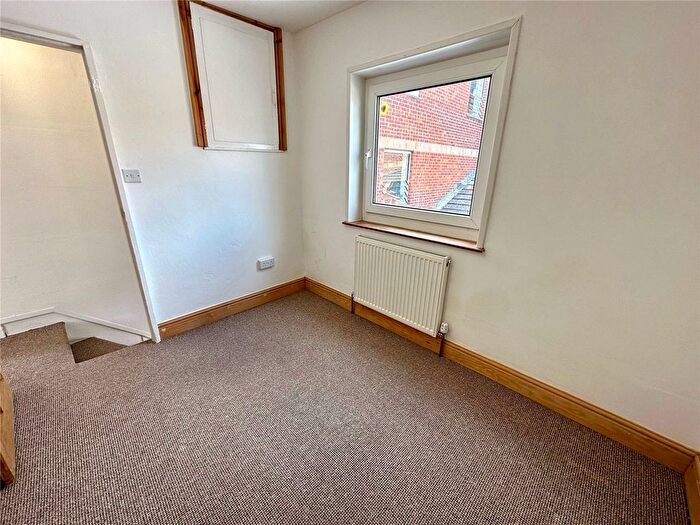 2 Bedroom End Of Terrace House To Rent In Perrimans Row, Exmouth, Devon, EX8