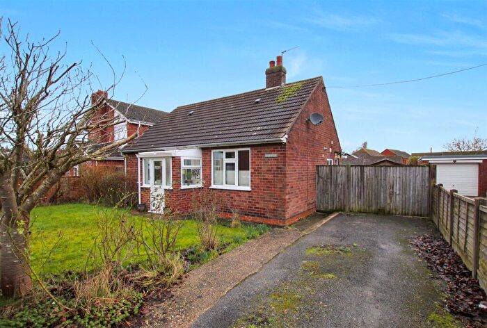 2 Bedroom Detached Bungalow For Sale In Lammas Leas Road, Market Rasen, LN8