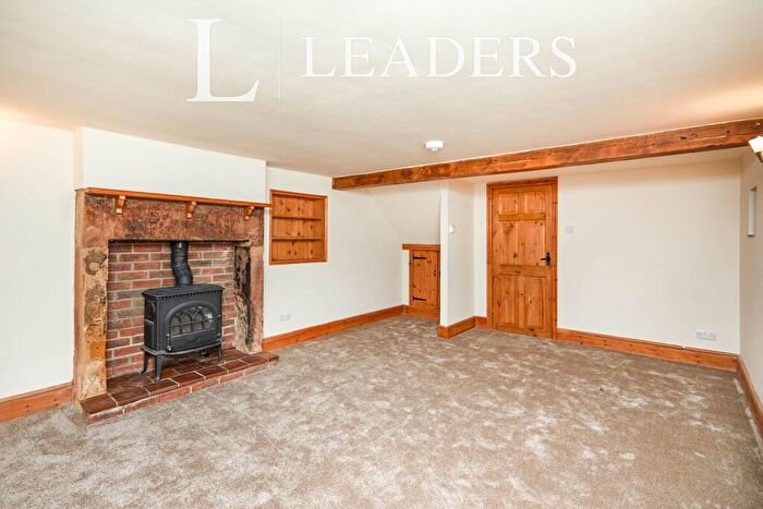 2 Bedroom Cottage To Rent In King Street, DE56