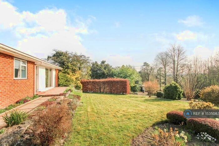 3 Bedroom Bungalow To Rent In Petersfinger Road, Salisbury, SP5