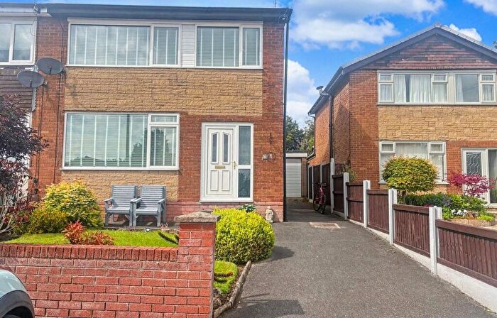 3 Bedroom Semi-Detached House For Sale In Linksfield, Fulwood, PR2