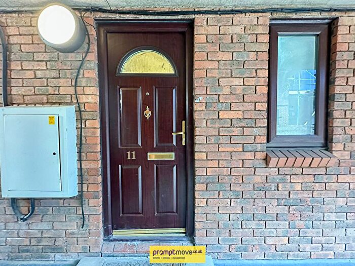 2 Bedroom Property To Rent In Downs Road, Luton, LU1