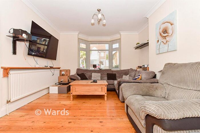 3 Bedroom Semi Detached House For Sale In Joyes Road, Folkestone, Kent, CT19