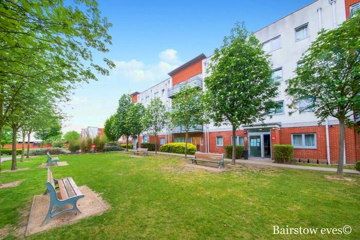 2 Bedroom Flat To Rent In Cannock Court, Hawker Place, Walthamstow, E17
