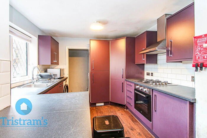 1 Bedroom Terraced House To Rent In Kimbolton Avenue, Lenton, NG7