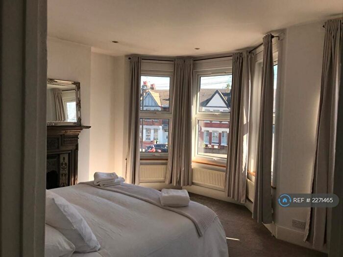 4 Bedroom Terraced House To Rent In Willingdon Road, London, N22