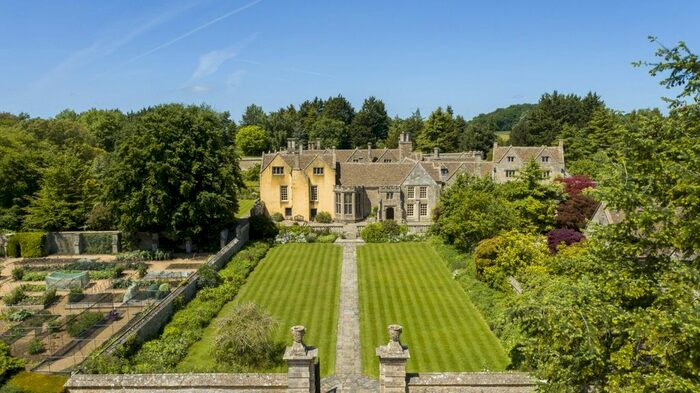 10 Bedroom Detached House For Sale In Wadswick, Box, Corsham, Wiltshire, SN13