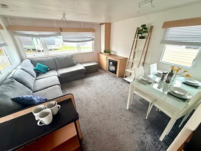 3 Bedroom Park Home For Sale In Dovercourt Haven Caravan Park, Low Road, Harwich, CO12