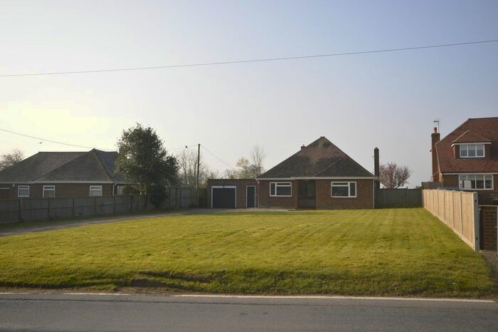 3 Bedroom Bungalow To Rent In Christmas Lane, High Halstow, Rochester, Kent, ME3