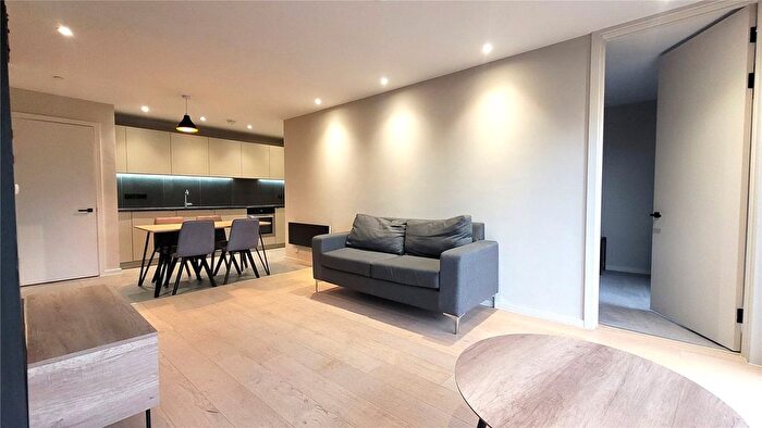 2 Bedroom Flat To Rent In B Spinners Way, Manchester, M15