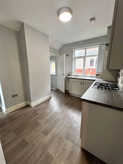 2 Bedroom Flat To Rent In Granville Road, Gosforth, Newcastle Upon Tyne, Tyne And Wear, NE3