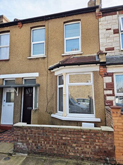 2 Bedroom Terraced House To Rent In Sunnyside Road East, London, N9