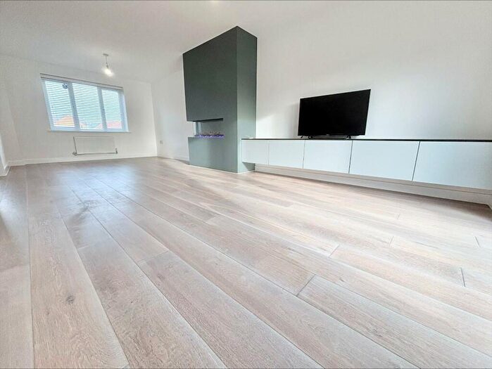 5 Bedroom Detached House For Sale In Barleycorn Way, Beck Row, IP28
