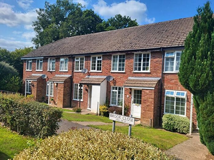 2 Bedroom Terraced House For Sale In Brook Close, Outskirts Of Town Centre, Eastcgrinstead, RH19