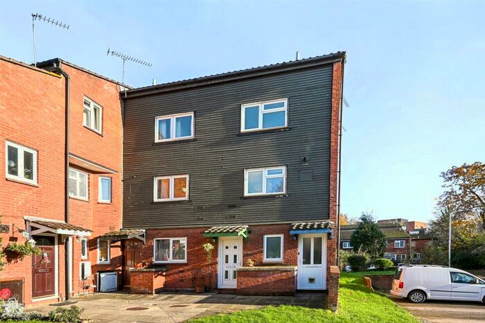 1 Bedroom End Of Terrace House To Rent In Myrtleside Close, Northwood, Middlesex, HA6